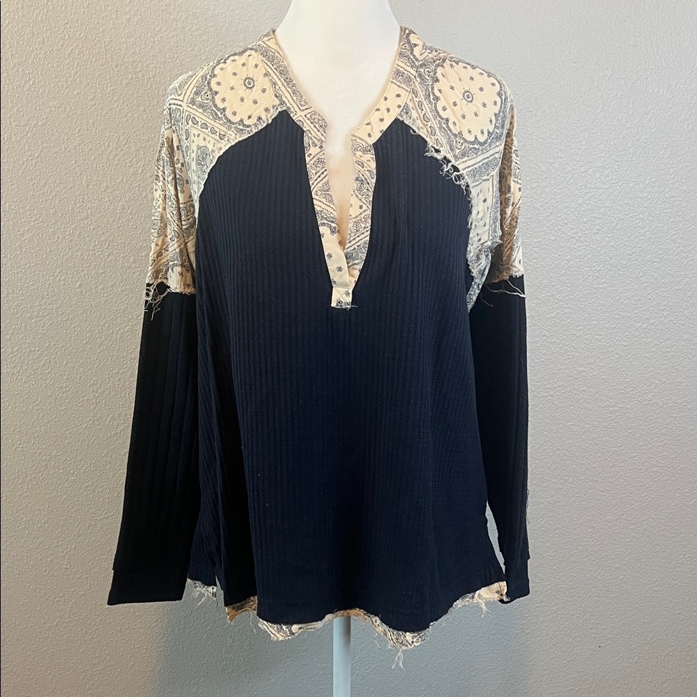 Miss Me Mixed Media Long Sleeve Knit Top Blue/Cream Size Smal